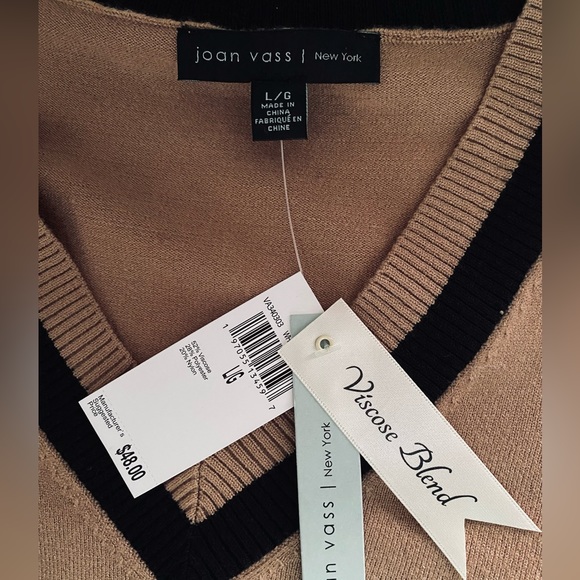 NWT! Joane Vass New York beautiful 3/4-Sleeve Sweater - Picture 5 of 12